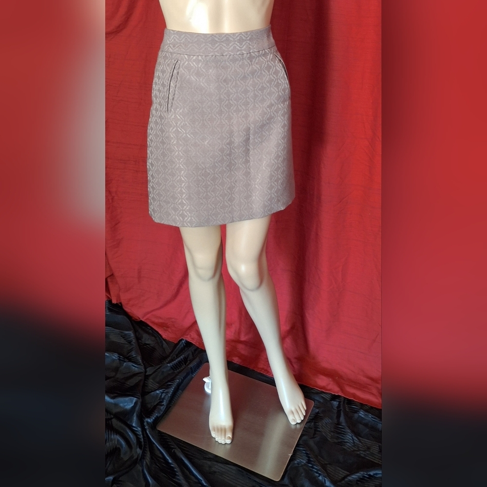 Ann Taylor Loft petites / skirt /light brown